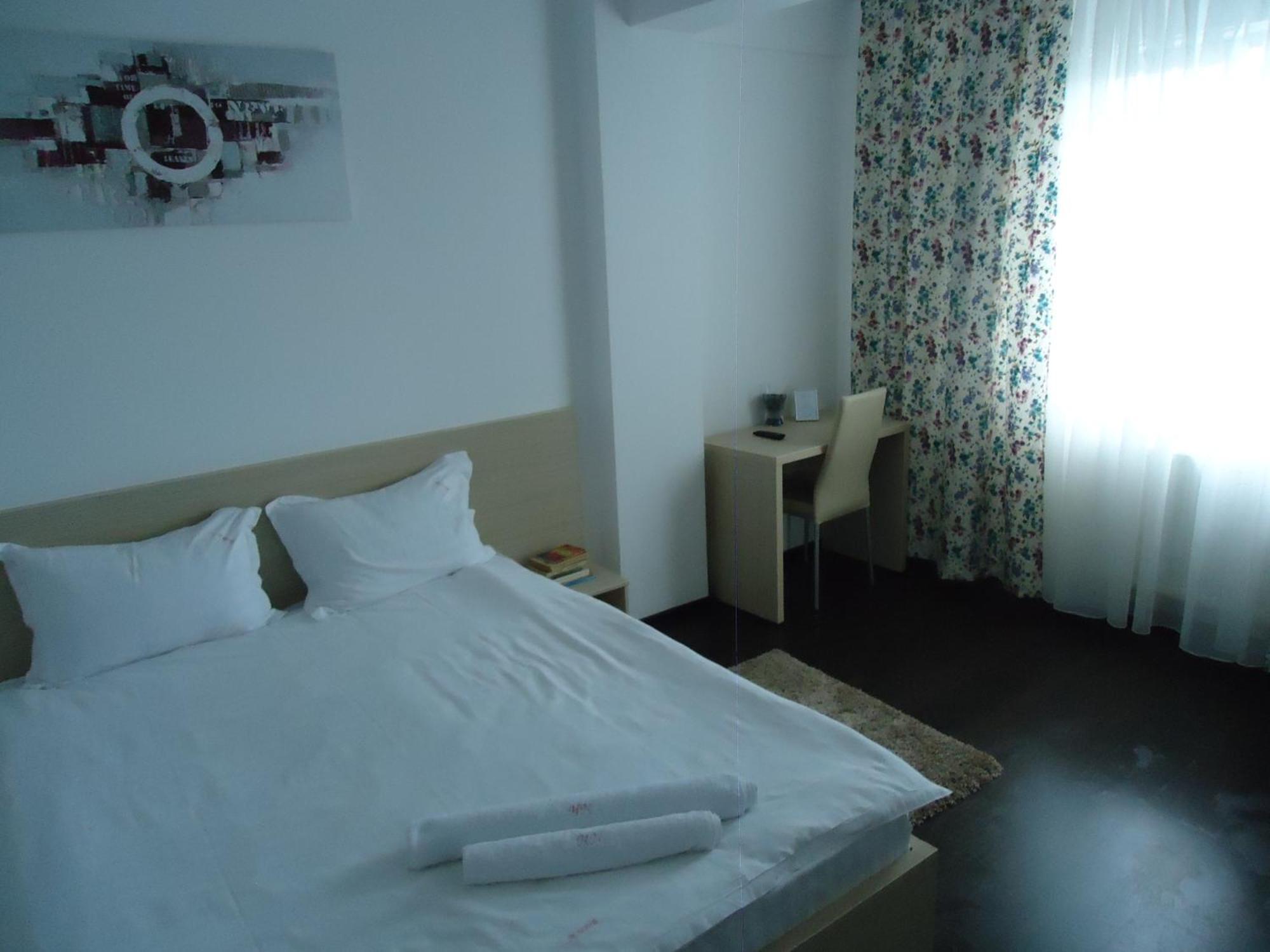 Hotel Nova Residence Popesti-Leordeni Eksteriør billede