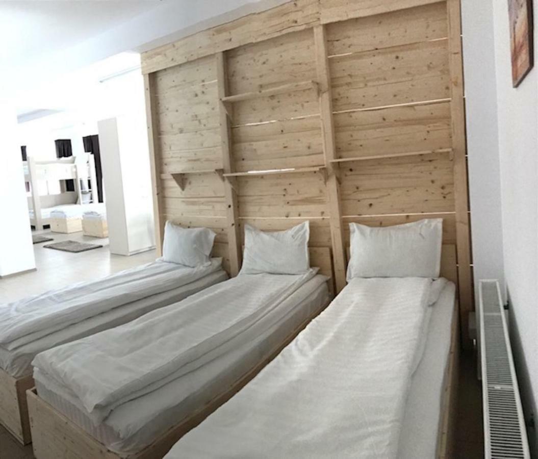Hotel Nova Residence Popesti-Leordeni Eksteriør billede