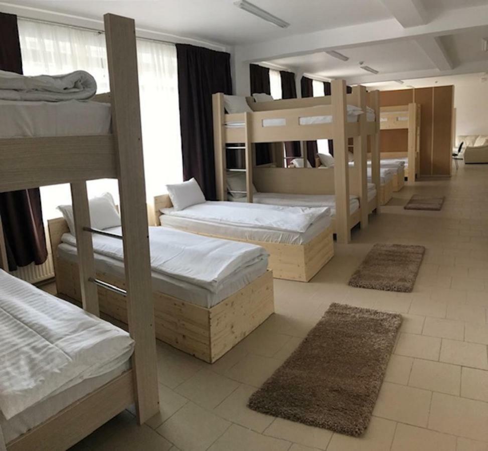 Hotel Nova Residence Popesti-Leordeni Eksteriør billede