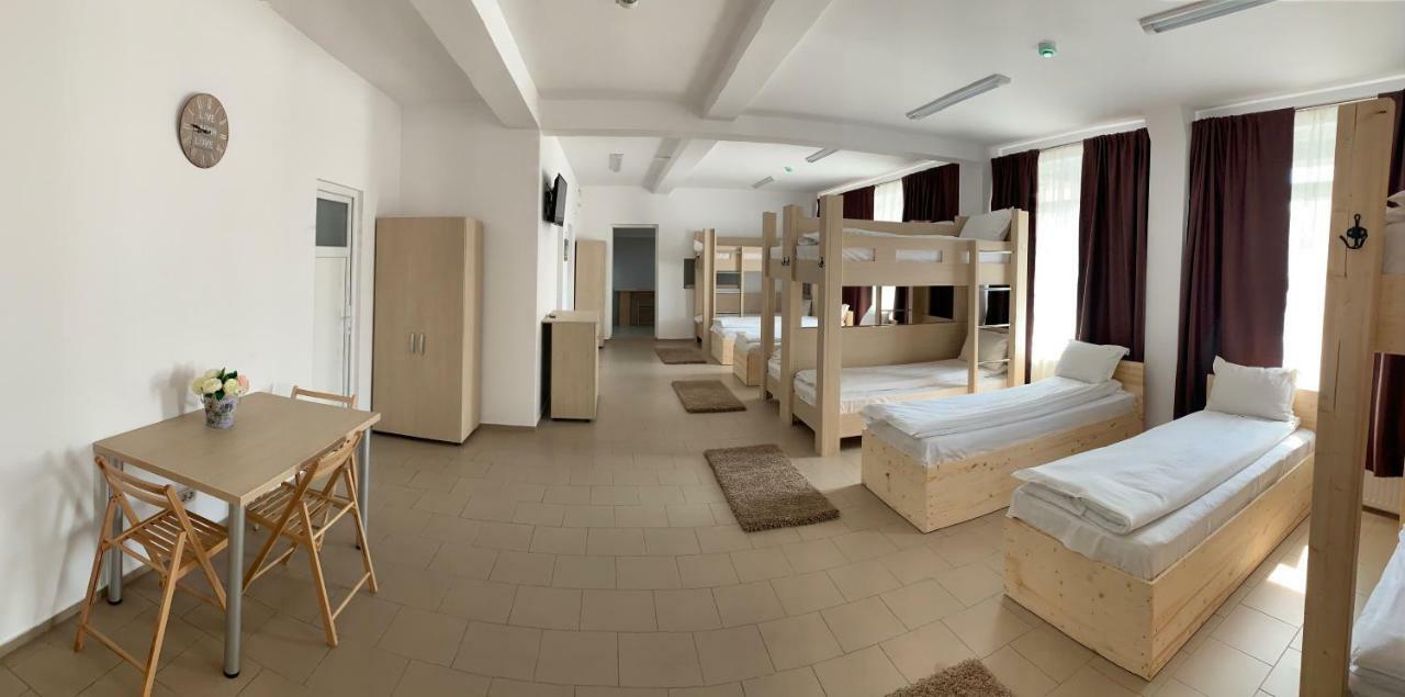 Hotel Nova Residence Popesti-Leordeni Eksteriør billede