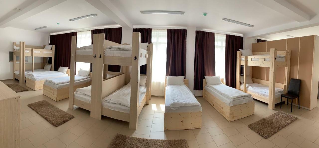 Hotel Nova Residence Popesti-Leordeni Eksteriør billede